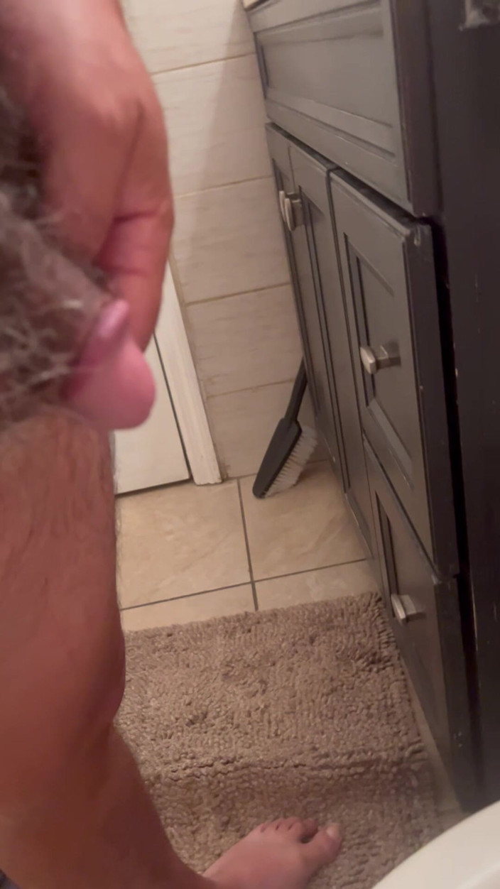 ragil01: Pissing in the Restroom at Home