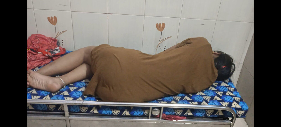 Aalox: Cặp đôi Ấn Độ lãng mạn khoảnh khắc thân mật của Suhana với...