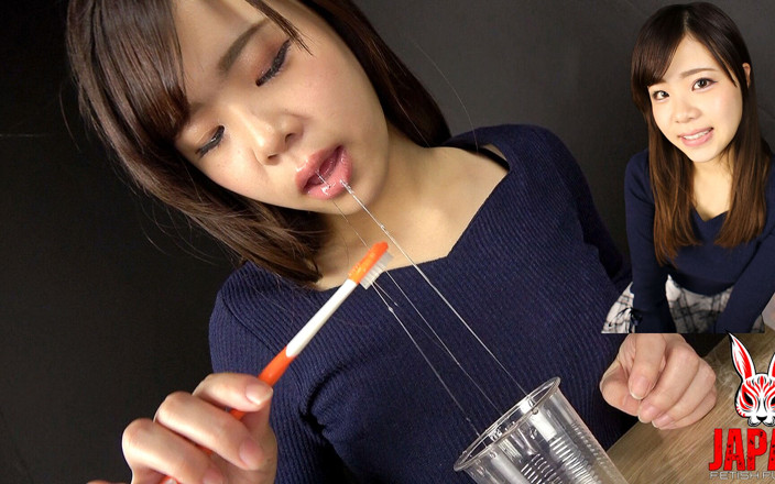 Japan Fetish Fusion: Reia Hoshino, la regina della saliva, gioca con la sua...