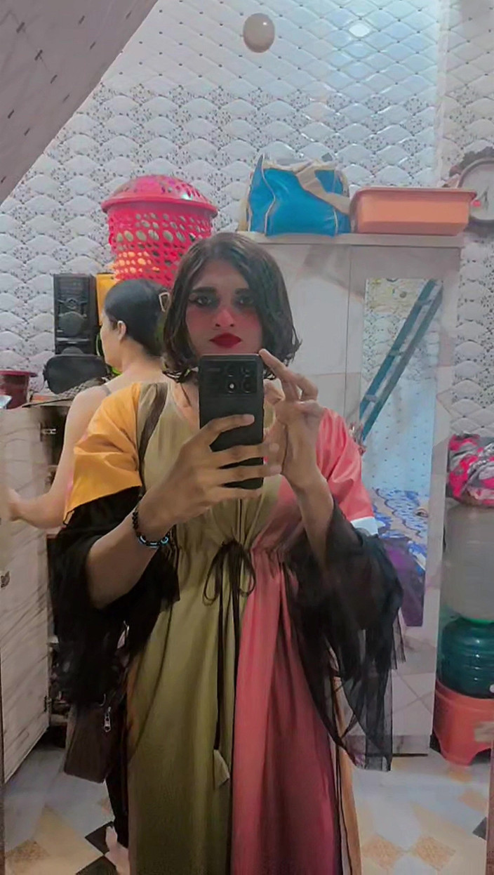 Zoyasazadai: Zoya Shezadi plné CD Šťastná cesta část 1