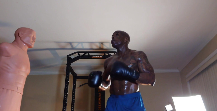 Hallelujah Johnson: Treino de boxe treinamento integrado combina flexibilidade, cardiorrespiratório, núcleo, equilíbrio,...