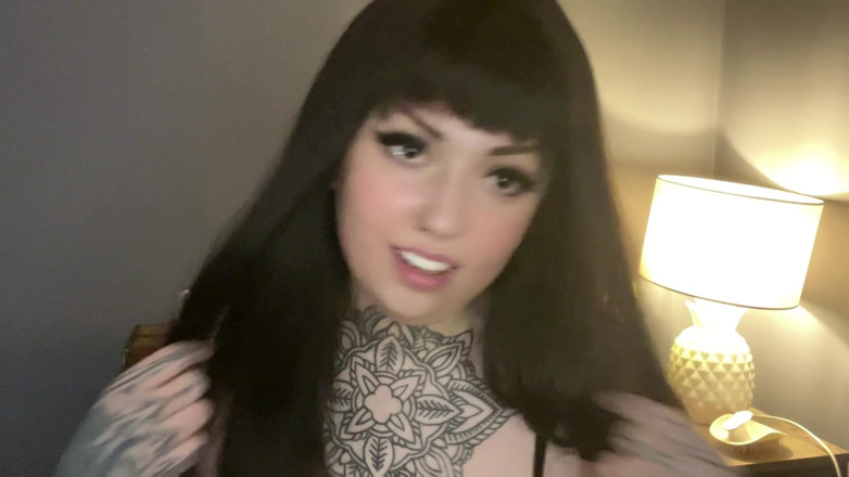 Miss Valentina: 문신을 한 집에서 따먹히는 여신 JOI
