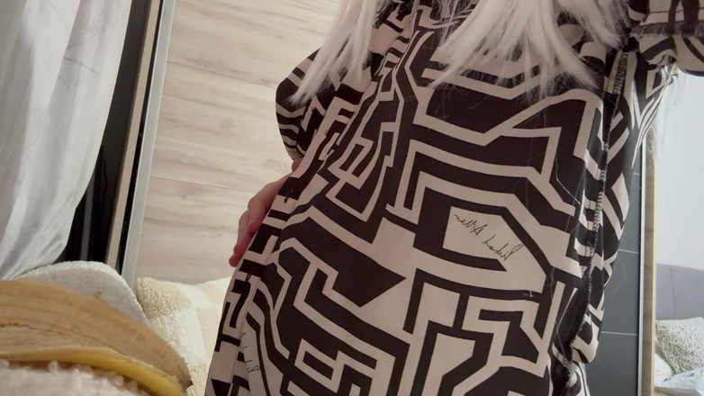 AmayaMori: Chị kế Giantess ăn thịt anh kế nhỏ bé