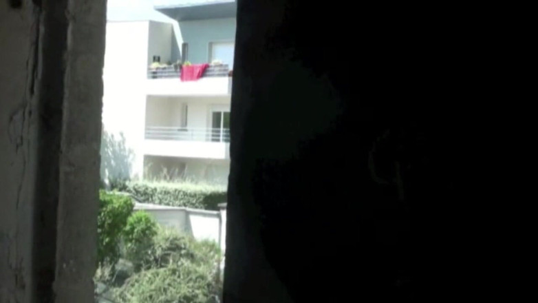 Discret Cruising sex: Innocent twink fucked by his friend outdoor