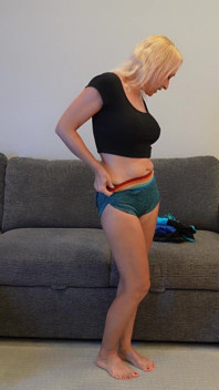 Booty Shorts Try on - MILF Stella