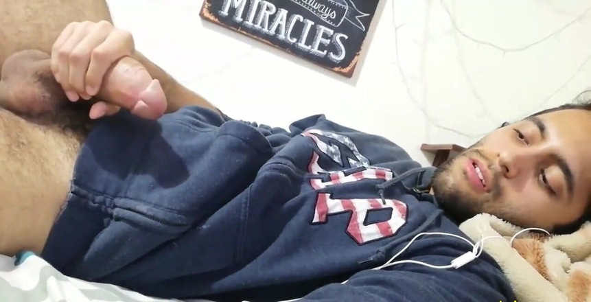 Camilo Brown: Masivní výstřik v posteli