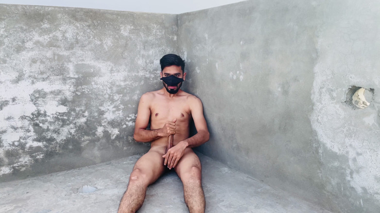 Usman Butt: Porno pakistanais, beau garçon excité, mustarbation dans un lieu public