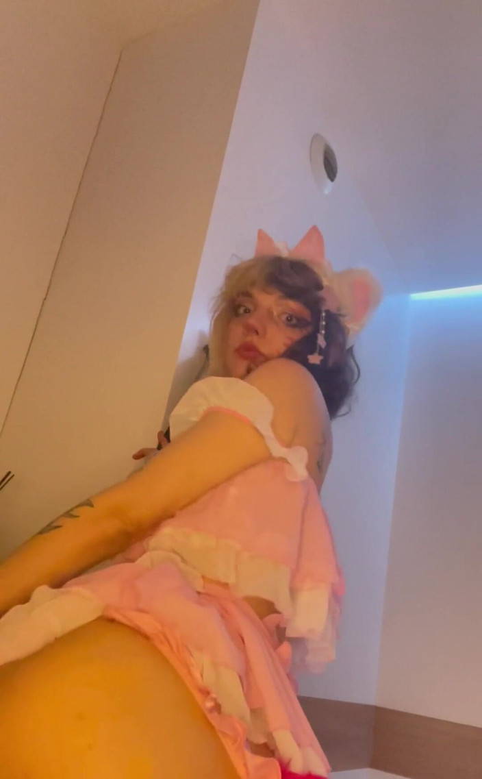 Soft Vulgar: Cute Teen in Pink Lingerie Short Video