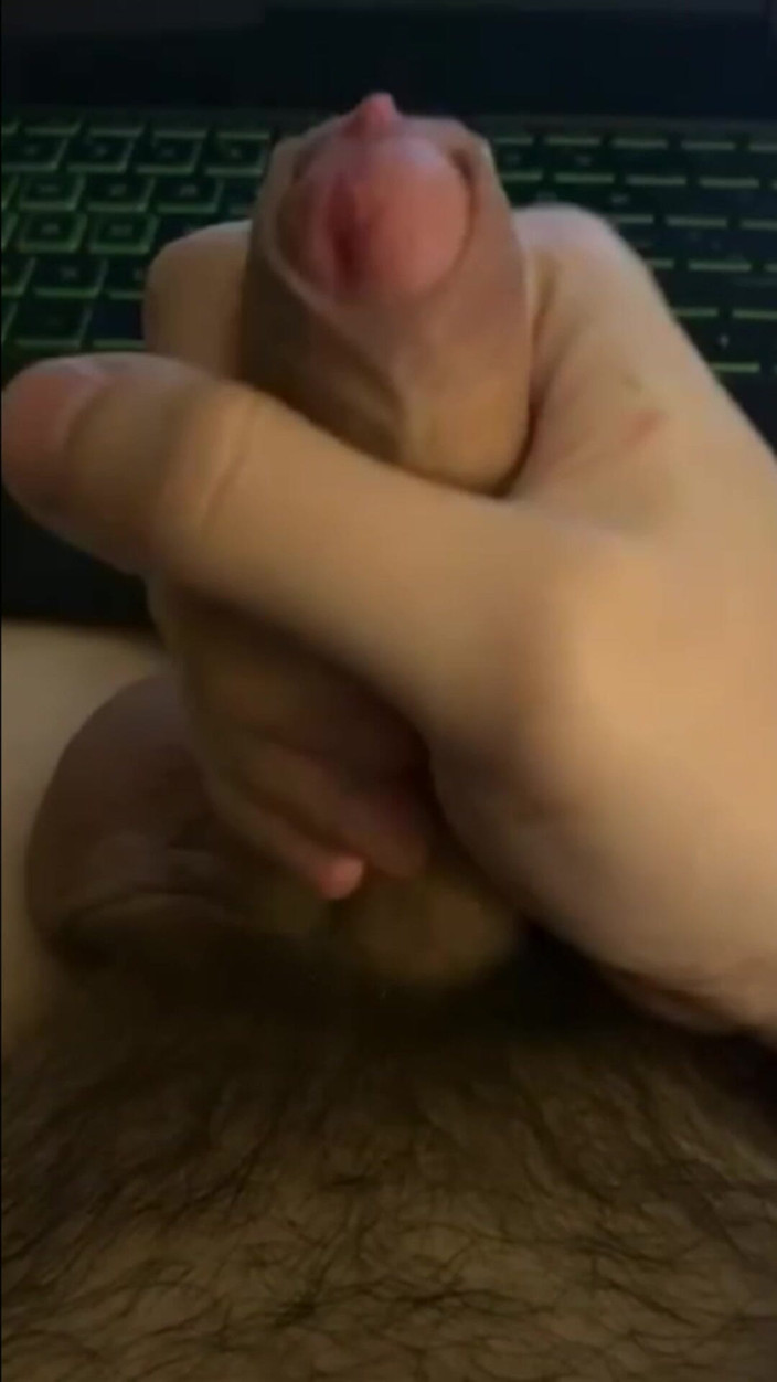 Martin Pescador: This Is What Happens When a Gaymer Guy Gets Horny