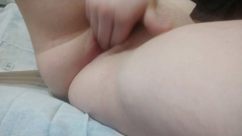 Cum Lust: Collegegirl masturbiert ihre muschi hautnah und stöhnt laut, viel orgasmus