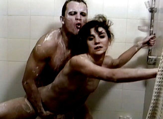 Java Consulting: Messy sex in bathroom