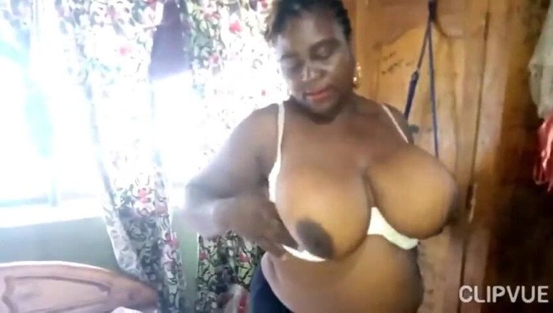 Londiq girls: Lady Sharon Display Her Big Boobs and Fat Pussy