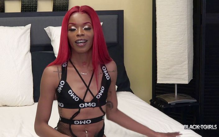 Black Tgirls: Black trans beauty Kassidy Stixxx cums
