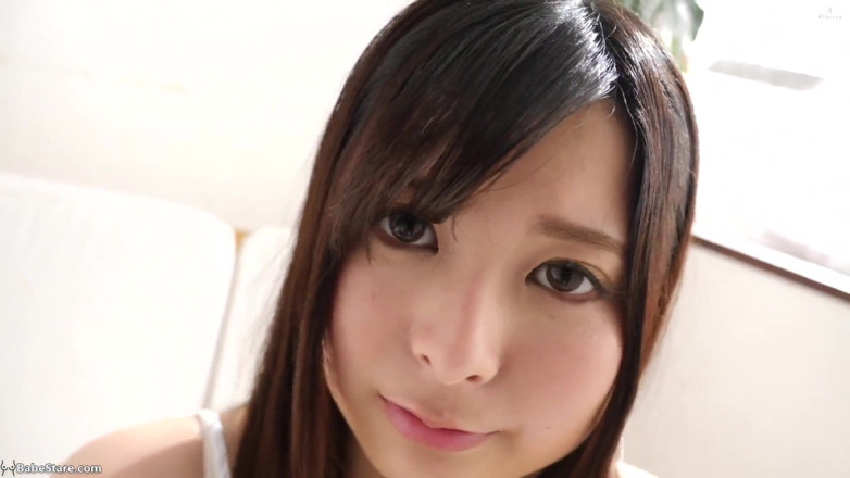 Babe Stare: Asian girl plays with herself in this solo video