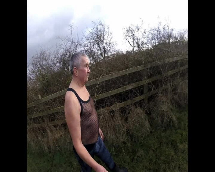 Andy: Na procházky s oblečením