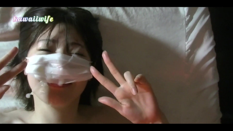 kawaiiwife: Kami berkongkek pada lewat malam hari ini dalam kegelapan.