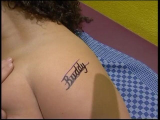 Slutty Teenies: Fabulous brunette with curly hair wants a new tattoo