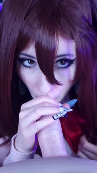 Momo Ayase chce zajistit, aby Takakura péro stále fungovalo, udělá ho dvakrát