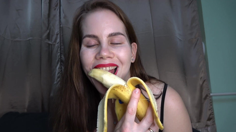 Anna Sky: Si rambut merah seksi Anna memberikan blowjob dan menghisap pelbagai...