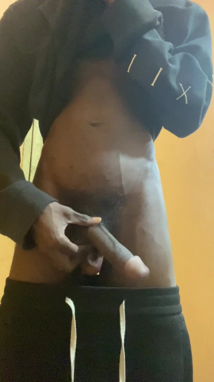 Slimniqqa: Matón con bbc golpeando su carne