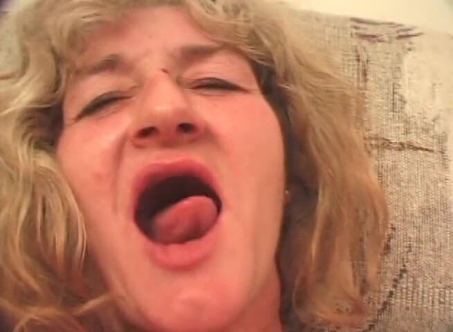 Gilfy Pleasure: This granny is a whore