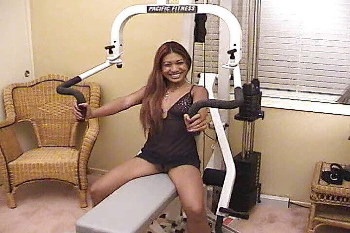 Radical Asian: L'asiatica layla lei fa un bel pompino