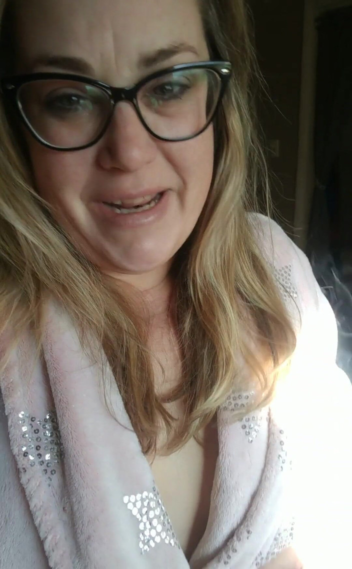 Lily Bay: Tocmai m-am trezit și m-am simțit de parcă vreau să fiu...