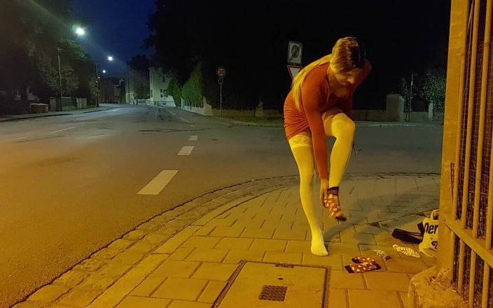 sweetfeet29: Mariquita quiere tos en la ciudad