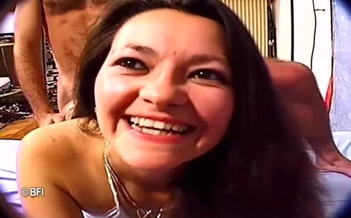 Hardcore Lovers: Vintage action with sexy anally fucked brunette