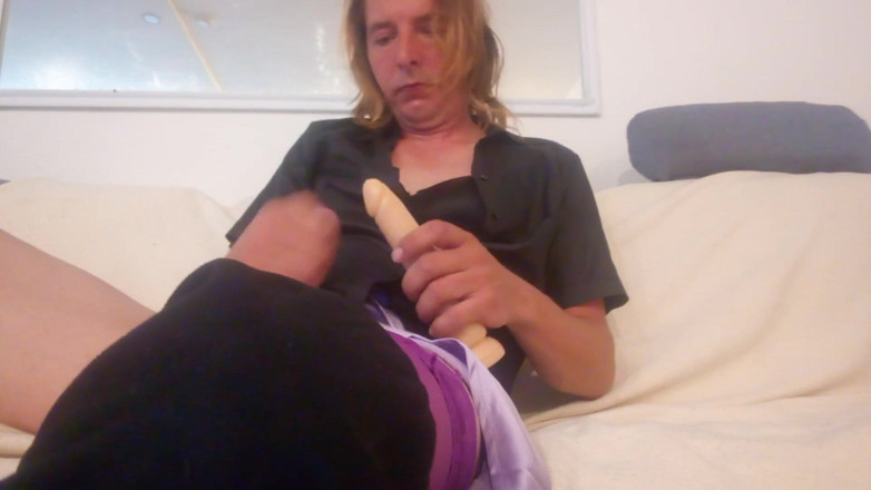 Leatransteen: Leatransteen dildoing, strip and cum in satin
