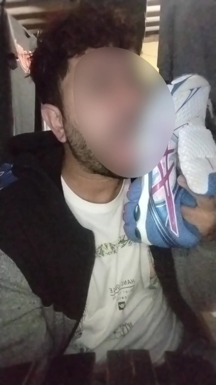 Sneakerfetish_BR: Asics &amp; Adidas Sensuele Sneakersessie