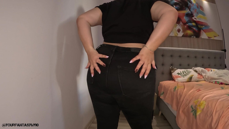 Your fantasy studio: Furzen in engen schwarzen jeans