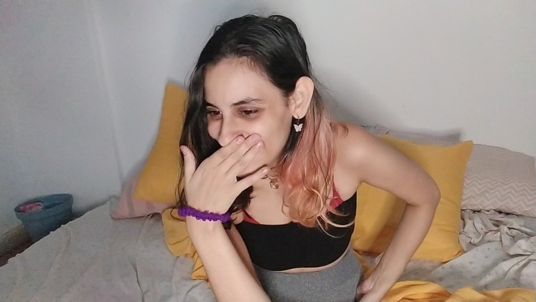 Ms Candy Bunny: Mucama masturbación con la mano