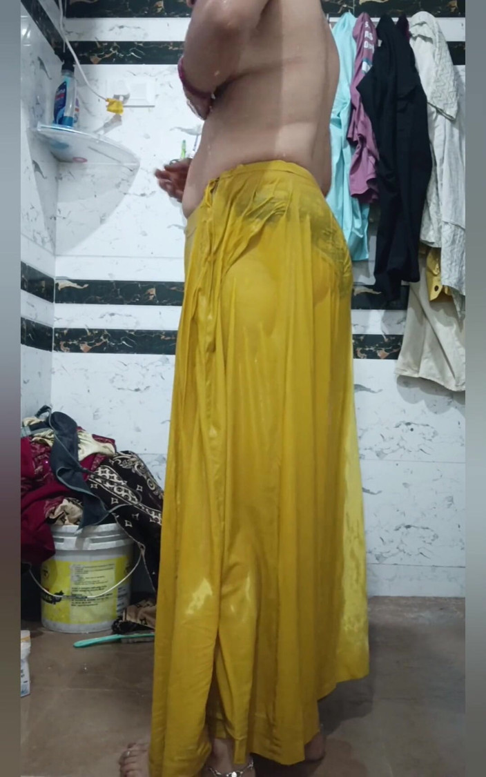 Priyahot77: Priya Bhabi Nowy styl body show