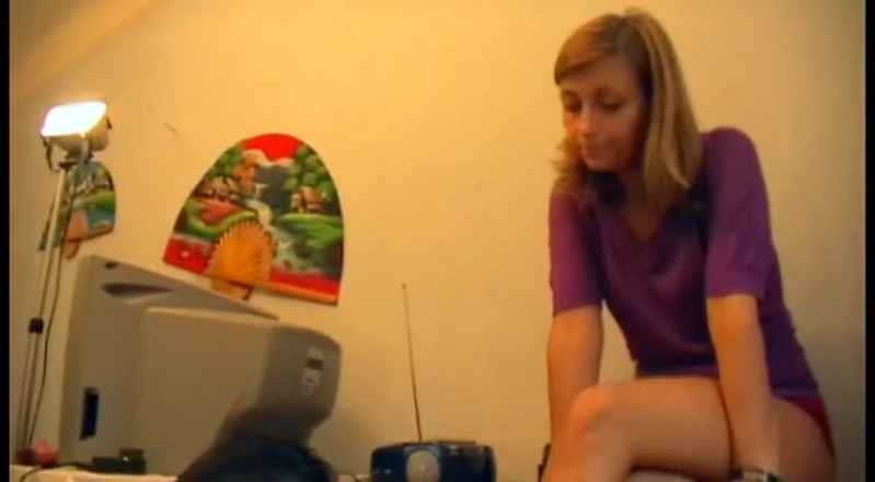 Foot Girls: Toenails