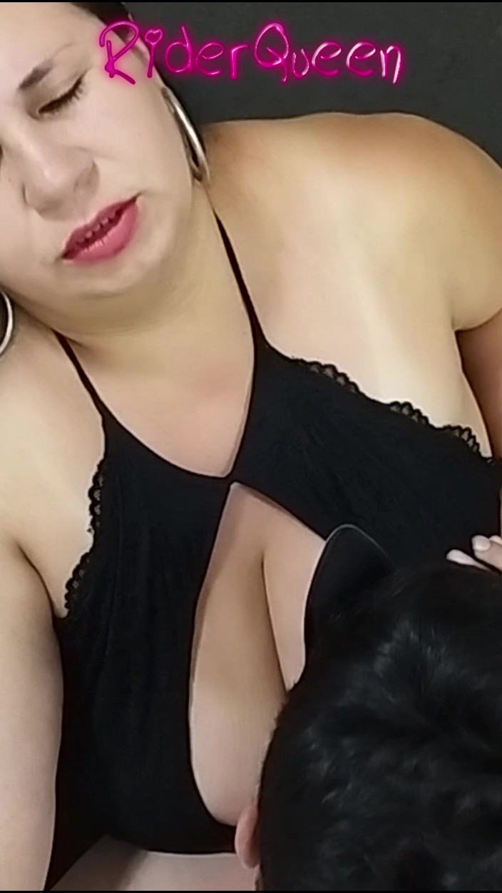 Only Riderqueen BBW Step Mom Latina Alone: 큰 엉덩이의 라틴계 여자 비 밀프 라이더에게 후장 뿜기