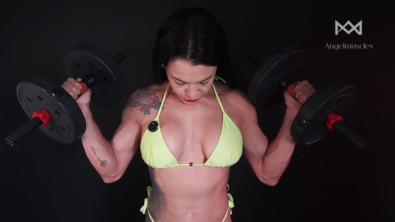Angelmuscles: Відео від першої особи, ваш персональний робот-тренер - активовано протокол біцепса