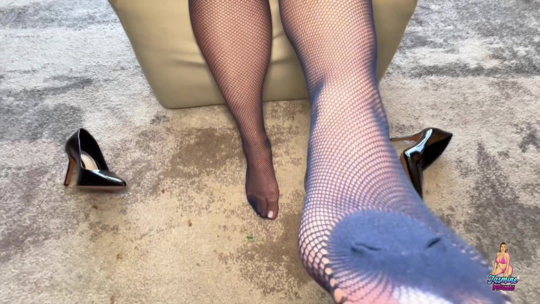 Jasmine Flowers: Monstruo bbc de brickzilla abre latina milf Jazilla Flowers