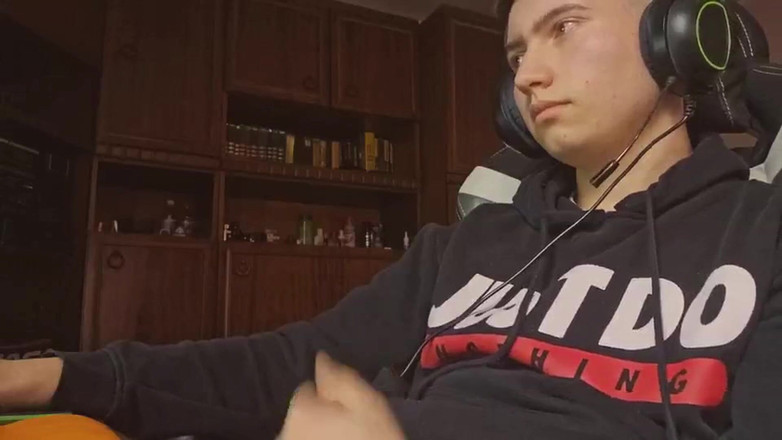 CockyBoy7: गेमर लड़का जोरदार वीर्य - चेहरे के साथ