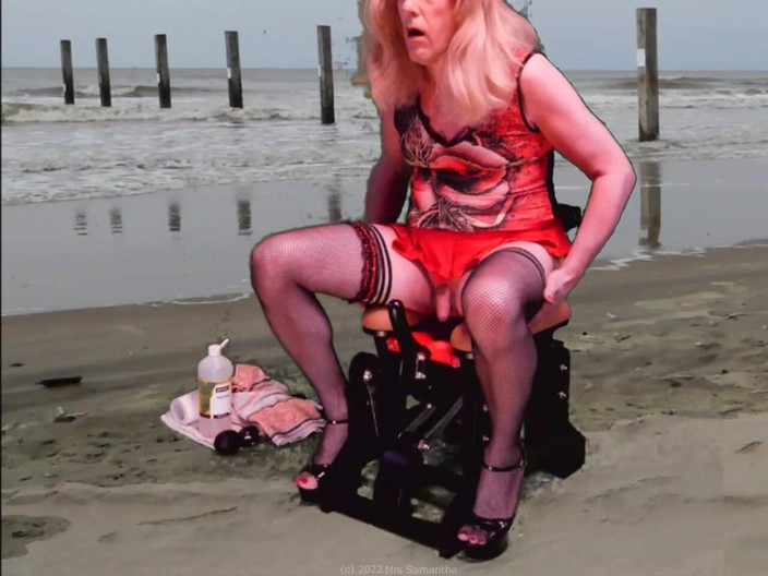 Mrs Samantha: Love Glider exploración con consolador por la Sra. Samantha, montando...