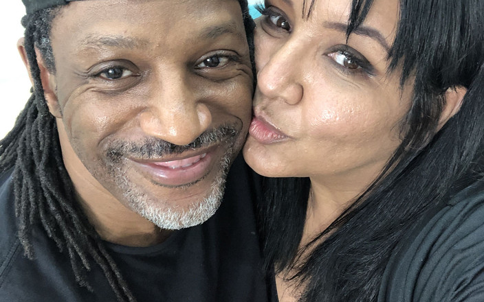 Clarkes Boutaine: Dernière scène Sun7studio com Sweet Luna