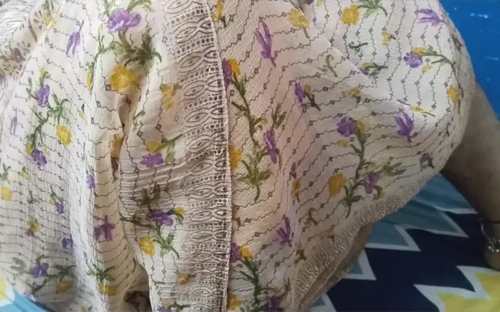Divya X: Village Aunty Fucked Hard in Saree