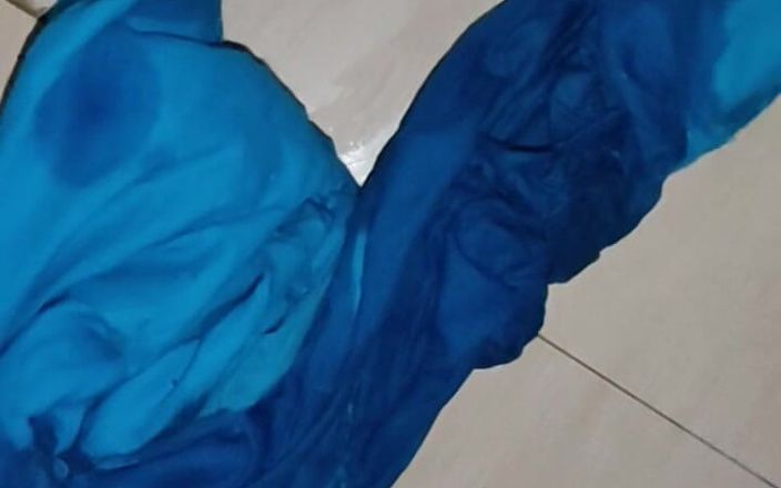 Satin and silky: Pissing on Nurse Suit Salwar in Locker Room (32)