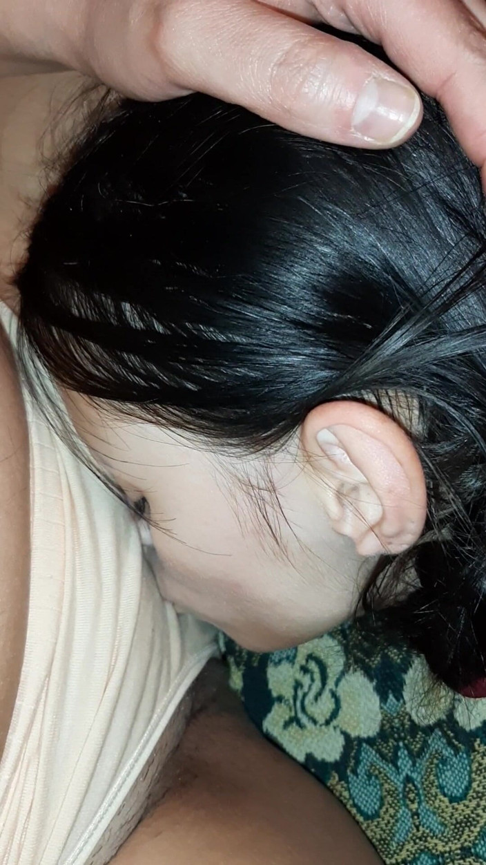 Lesbian-illusion: Saya tidak pernah pancut ke dalam mulutnya dengan begitu cepat...