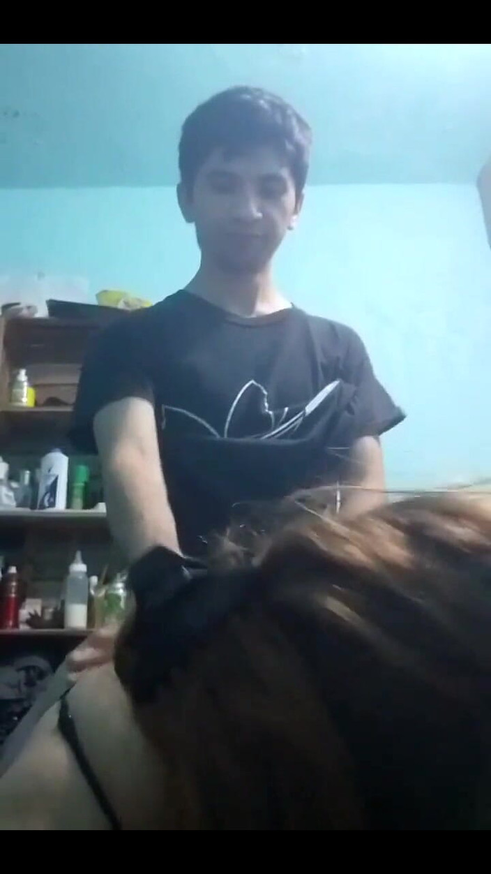 Fitcure1: Wir filmen von vorne mit dem Handy