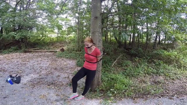 Selfgags classic: Mountainbiker in bondage