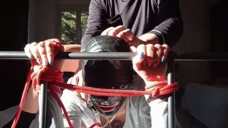 LauraOnHeels: Kompilasi MILF Fuck Dengan Tampilan Depan