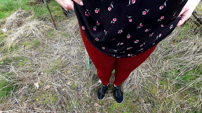 Bouncy Tits Action: Бью ее красные груди на охотничьем стенде