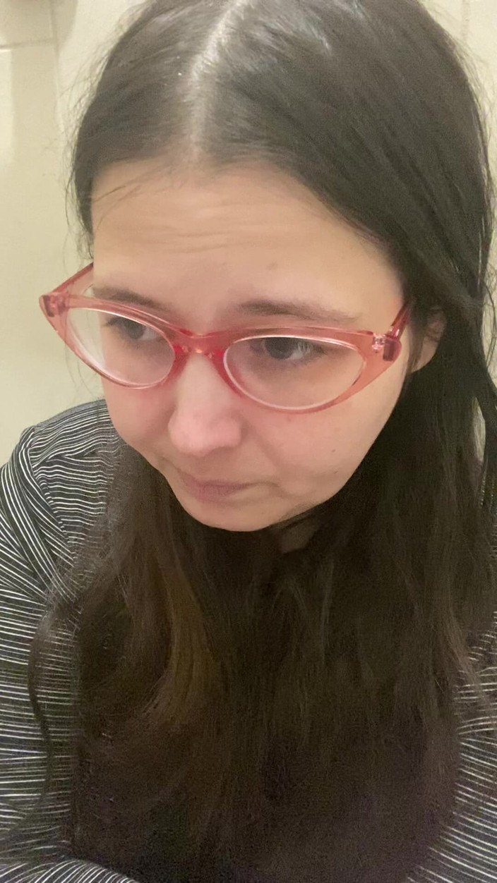 MissChrystalline: Orgasme waktu makan tengah hari yang cantik