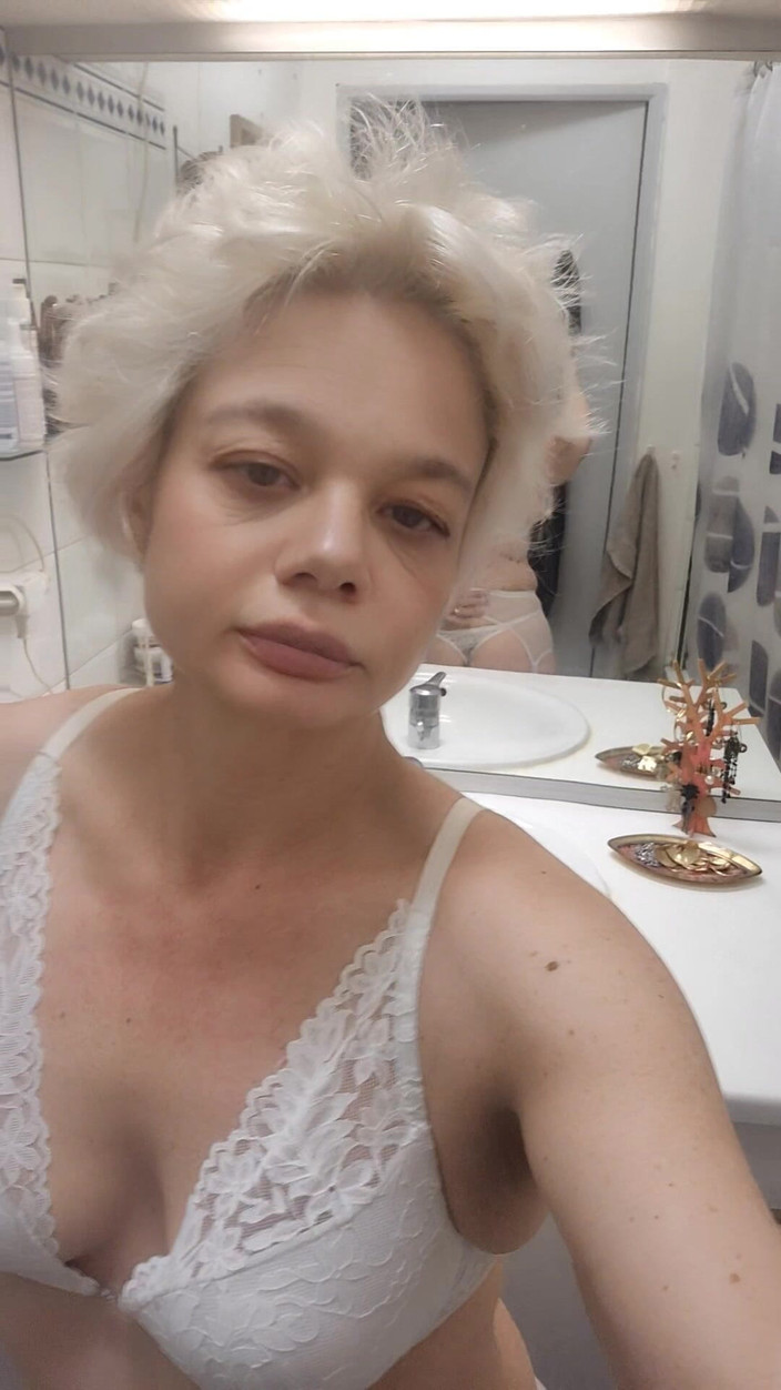 Sofy13: 자지를 원해